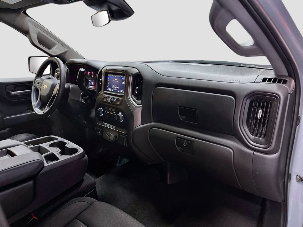 Used 2025 Chevrolet Silverado 1500 Custom w/ Turbomax Blackout Package AWD/4WD image 28