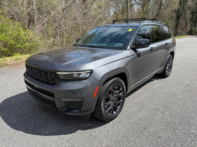 Used 2023 Jeep Grand Cherokee L Summit image 2
