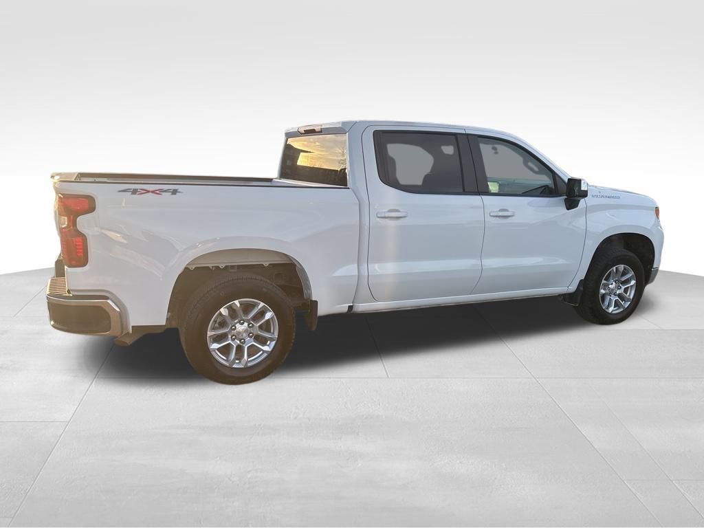 Used 2024 Chevrolet Silverado 1500 LT image 7