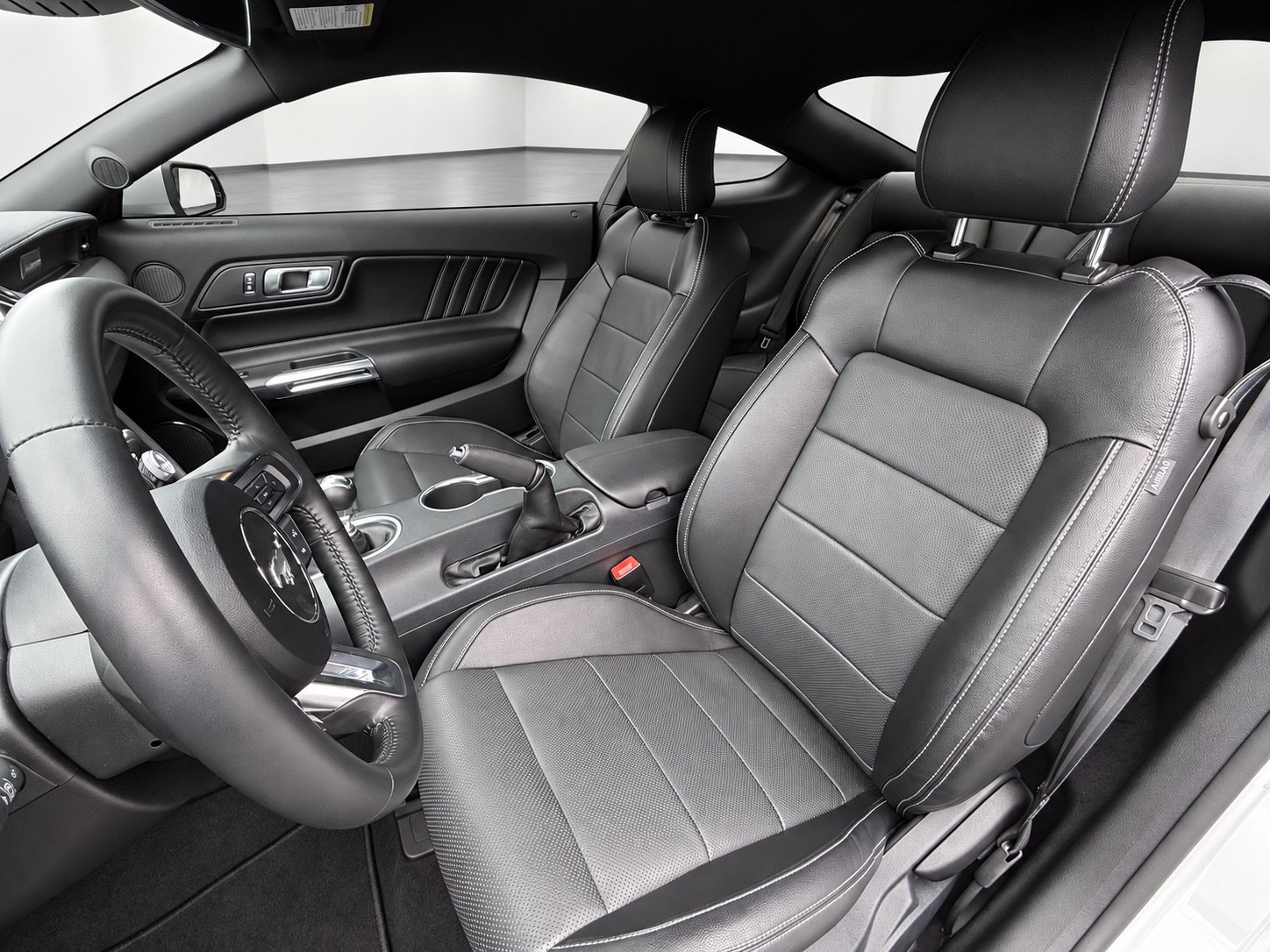 Used 2021 Ford Mustang GT Premium w/ Ford Safe & Smart Package RWD image 16