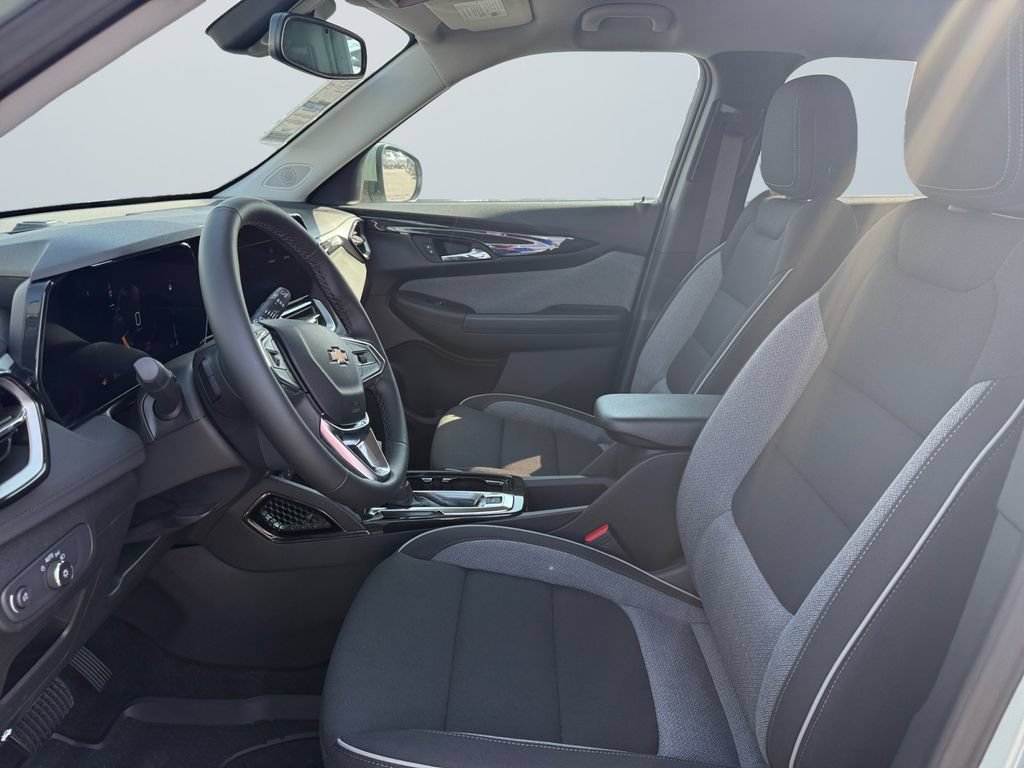 New 2026 Chevrolet TrailBlazer LT w/ Convenience Package FWD image 9