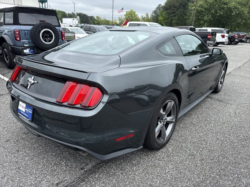 Used 2016 Ford Mustang Coupe w/ Equipment Group 051A RWD image 7