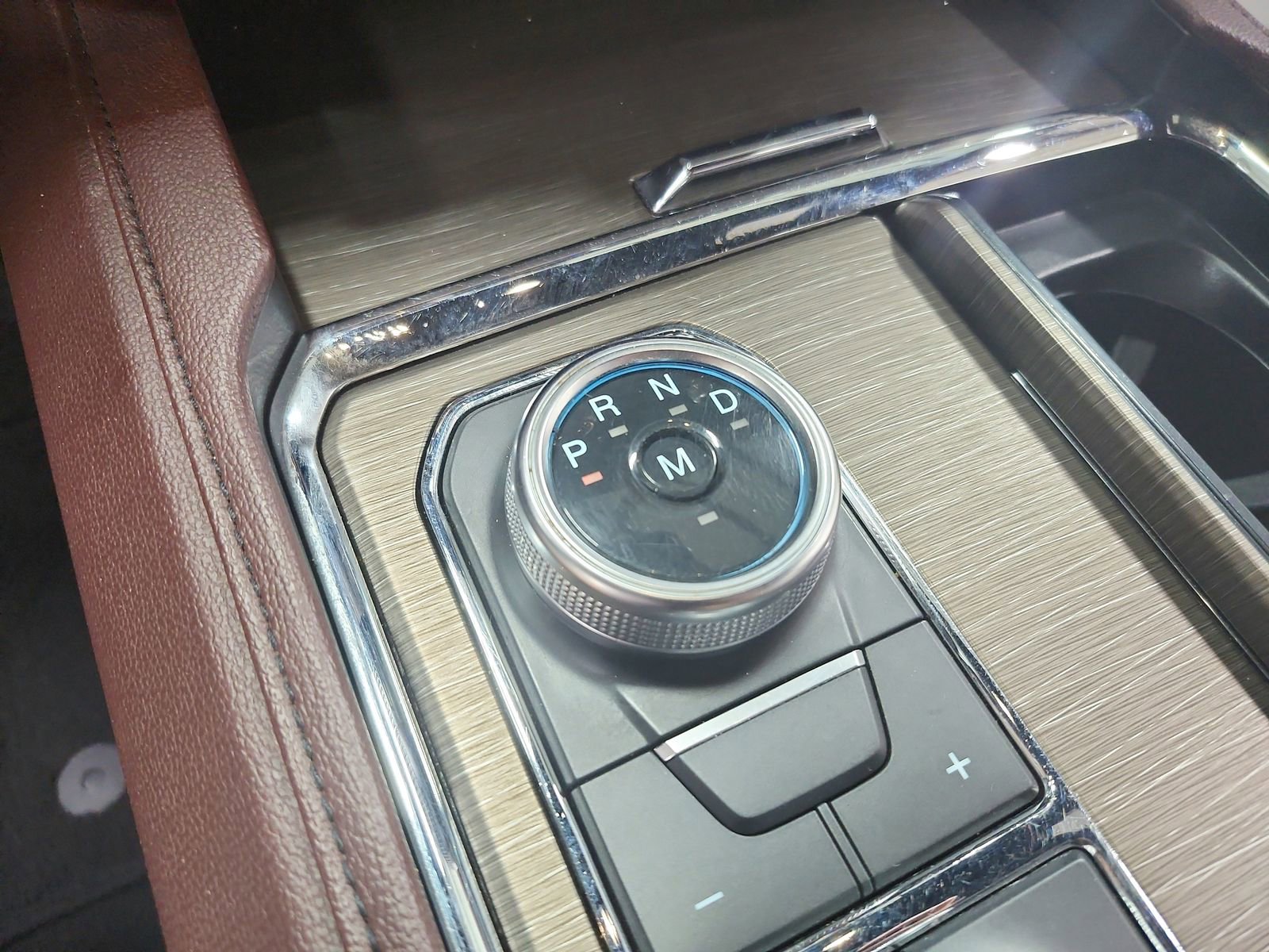 Used 2024 Ford Expedition Limited image 29