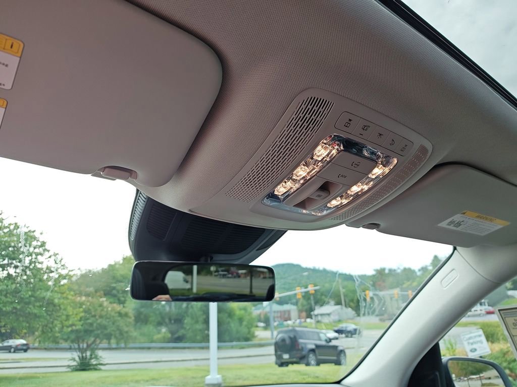 New 2026 Mercedes-Benz GLS 450 4MATIC image 32