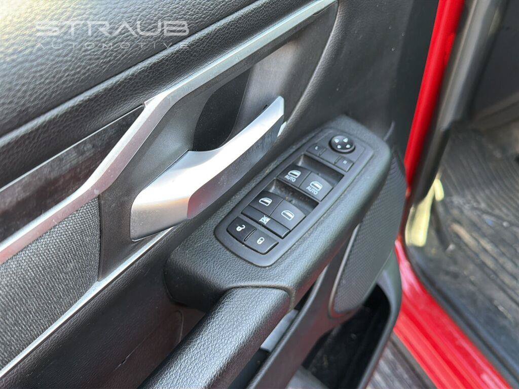 Used 2021 RAM 1500 Big Horn AWD/4WD image 7