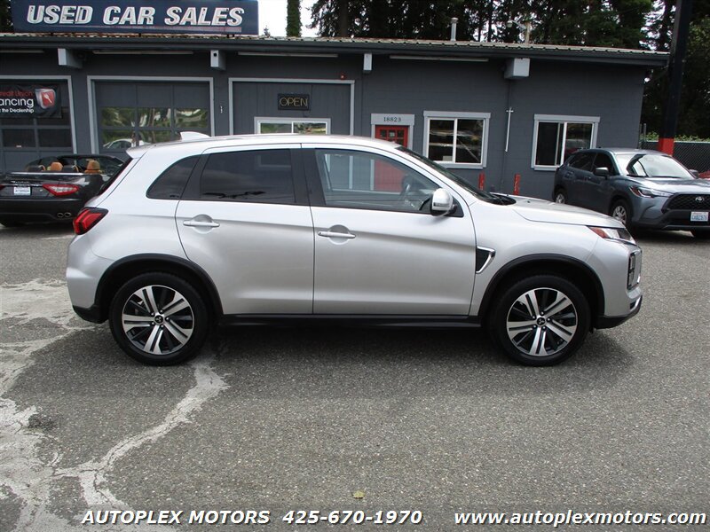 Used 2021 Mitsubishi Outlander Sport SE AWD/4WD image 2