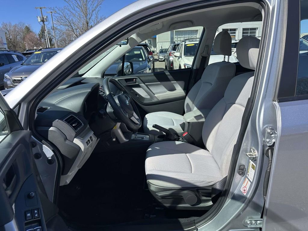 Used 2018 Subaru Forester 2.5i w/ Alloy Wheel Package image 14