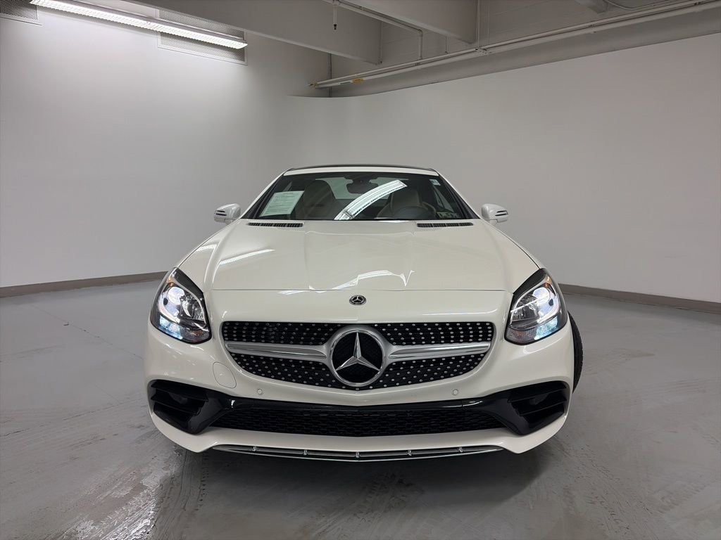Used 2020 Mercedes-Benz SLC 300 image 4