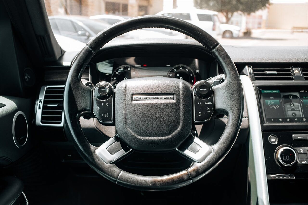 Used 2019 Land Rover Discovery HSE AWD/4WD image 25