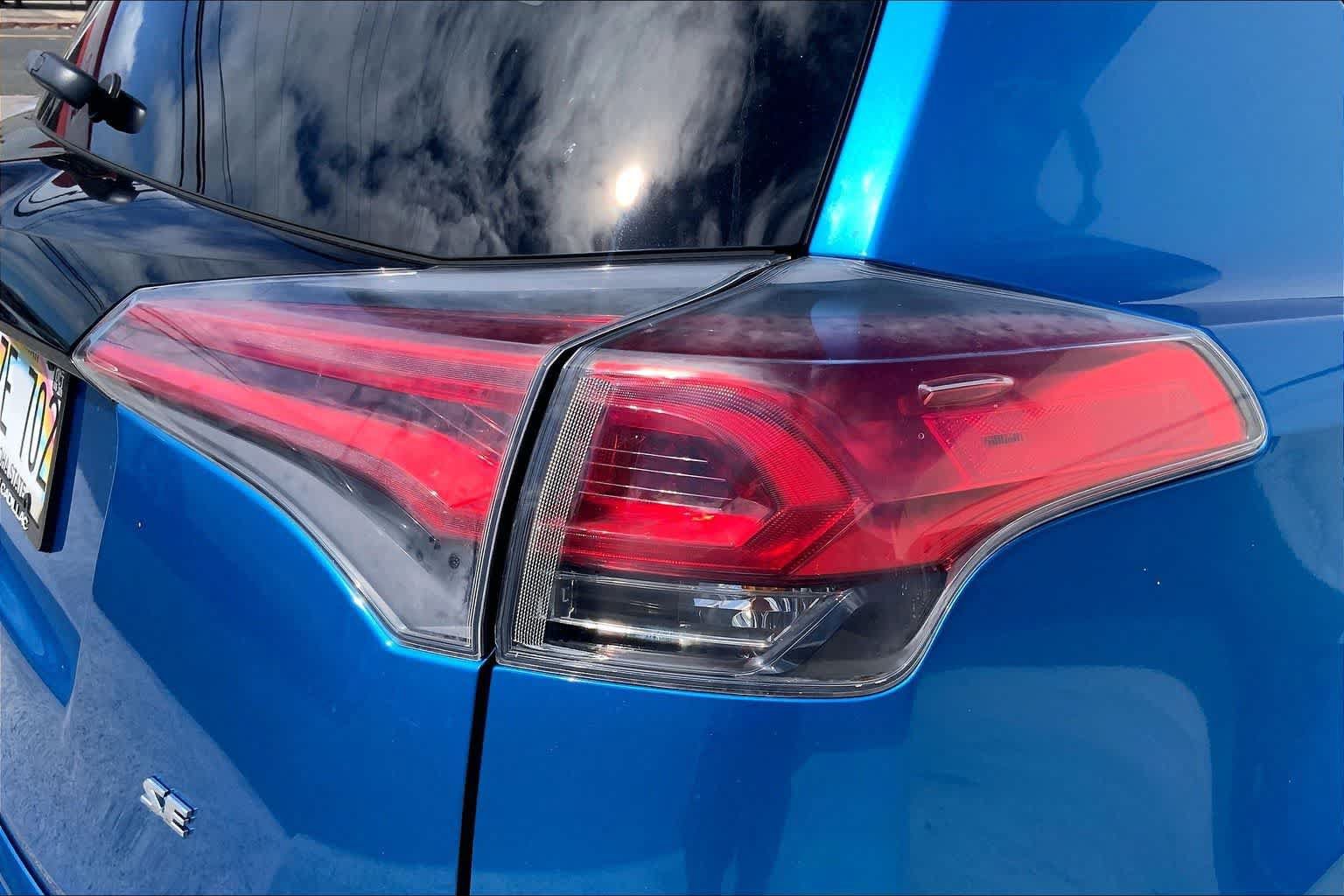 Used 2016 Toyota RAV4 SE FWD image 32