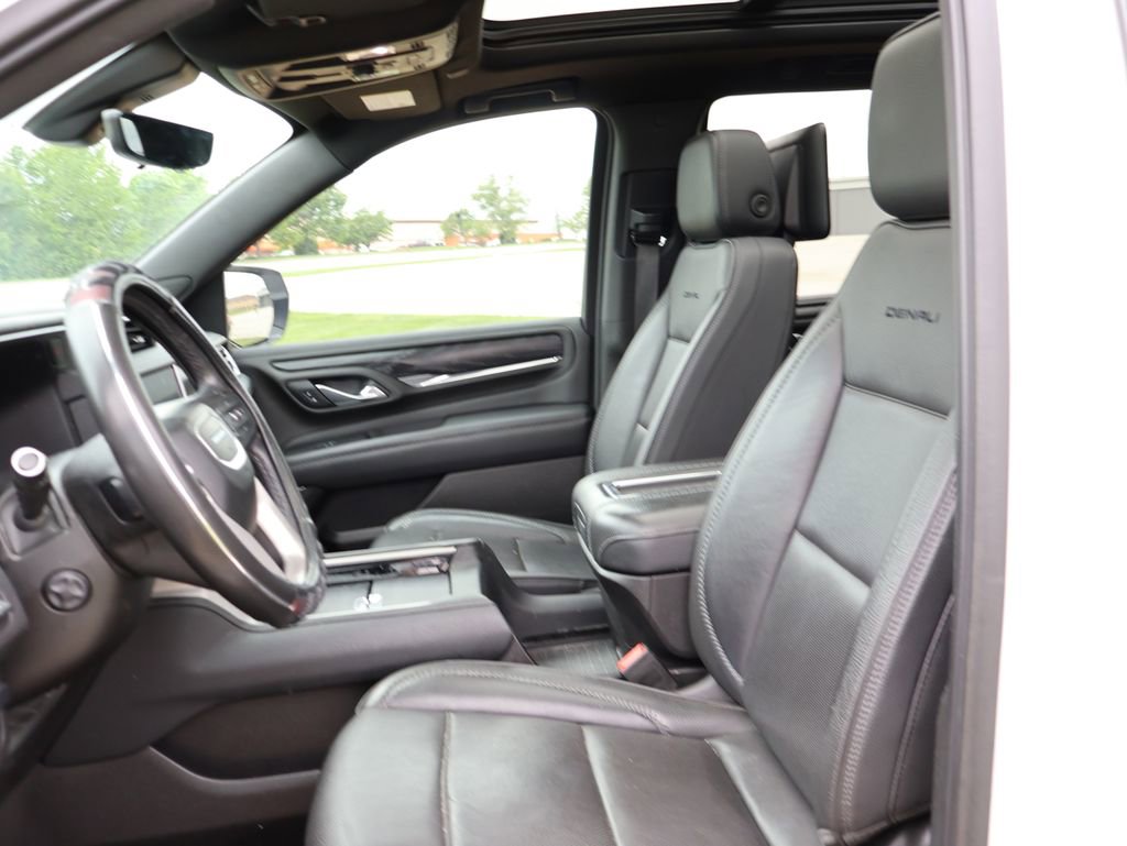Used 2021 GMC Yukon Denali w/ Denali Ultimate Package AWD/4WD image 21