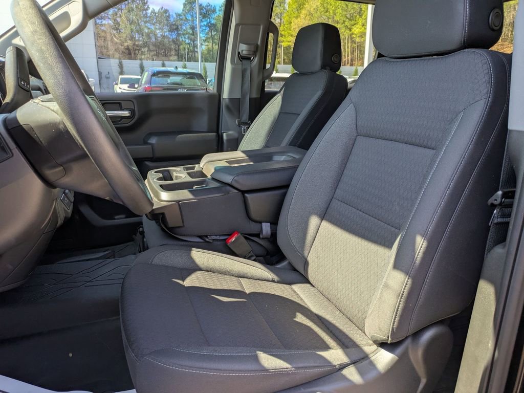 Used 2025 Chevrolet Silverado 1500 Custom Trail Boss w/ Dark Appearance Package image 13