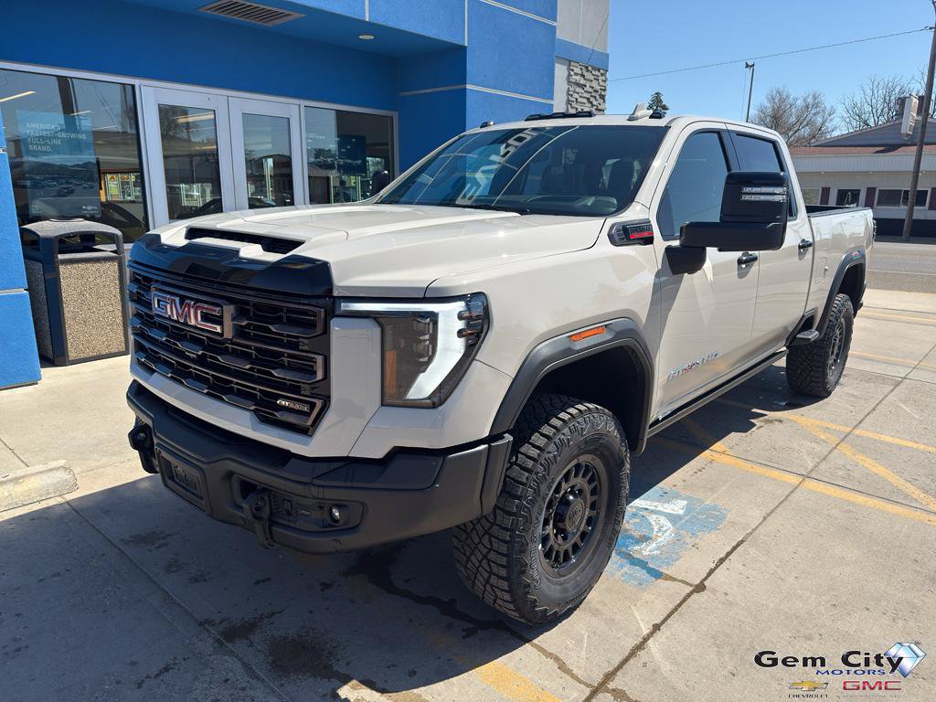 New 2026 GMC Sierra 2500 AT4X w/ AT4X AEV Edition AWD/4WD image 2