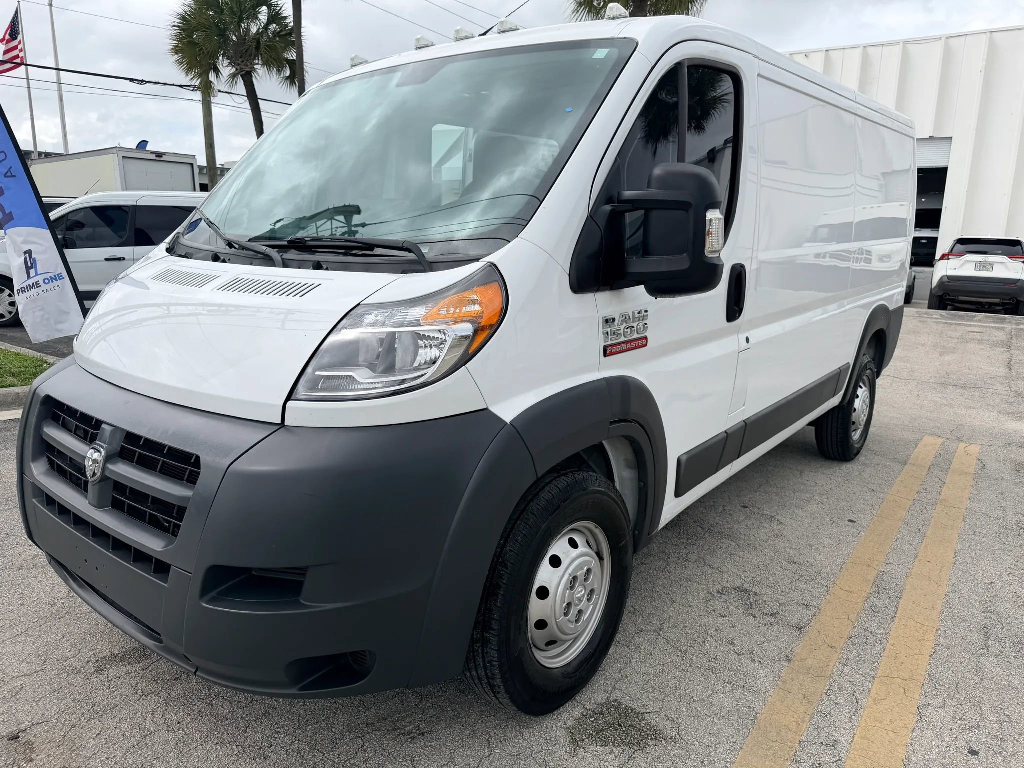 Used 2018 RAM ProMaster 1500 w/ Interior Convenience Group FWD image 3