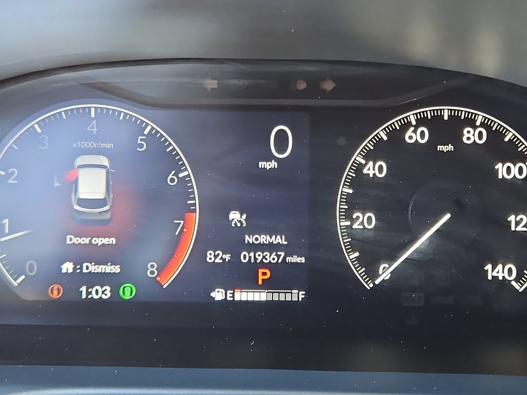 Used 2025 Honda HR-V LX image 13