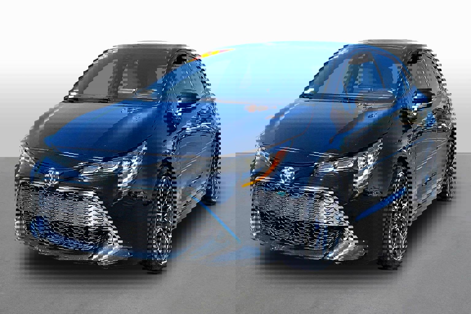 Used 2019 Toyota Corolla XSE w/ Body Protection Package FWD image 1