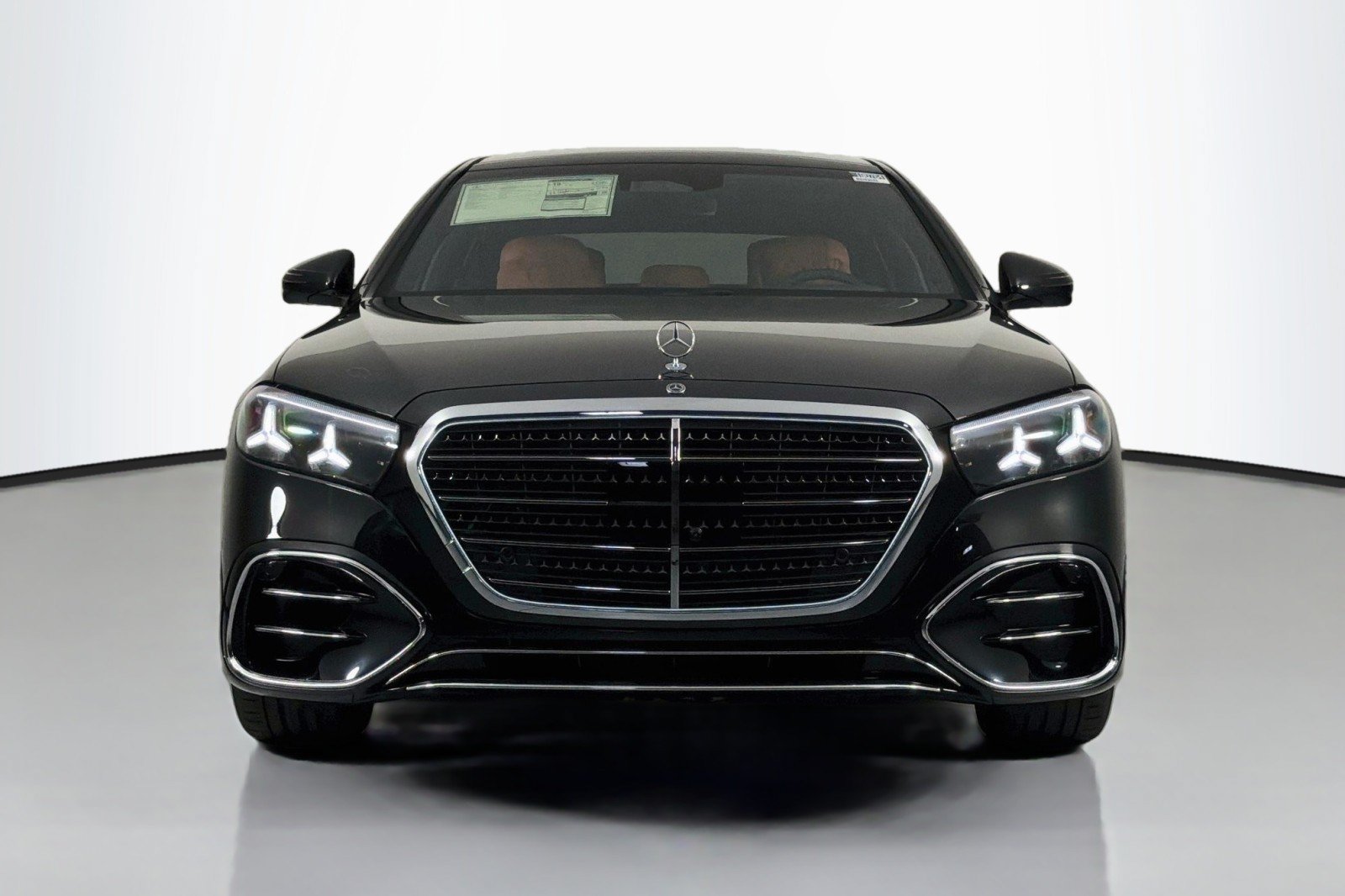 New 2027 Mercedes-Benz S 580 4MATIC Sedan image 2