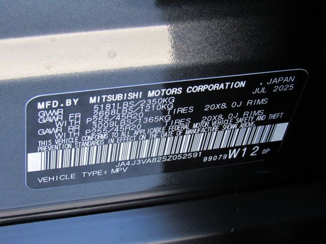 New 2025 Mitsubishi Outlander SE image 14