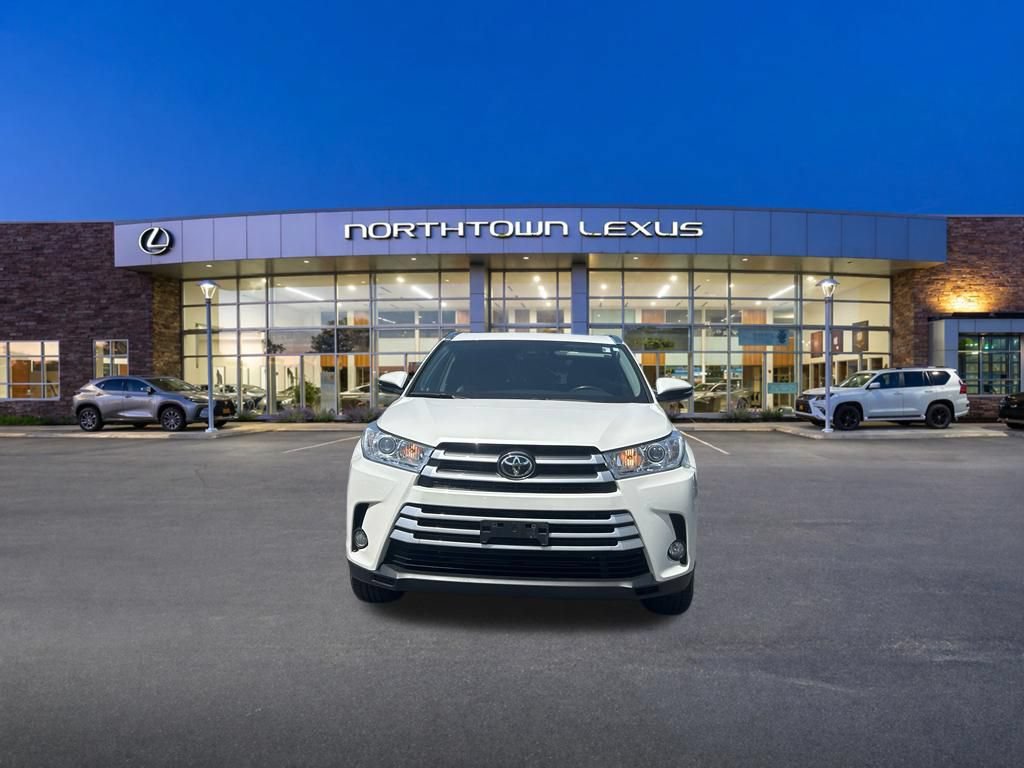 Used 2019 Toyota Highlander XLE AWD/4WD image 20