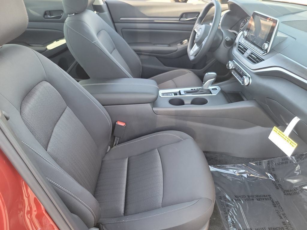 New 2026 Nissan Altima 2.5 SV AWD/4WD image 12