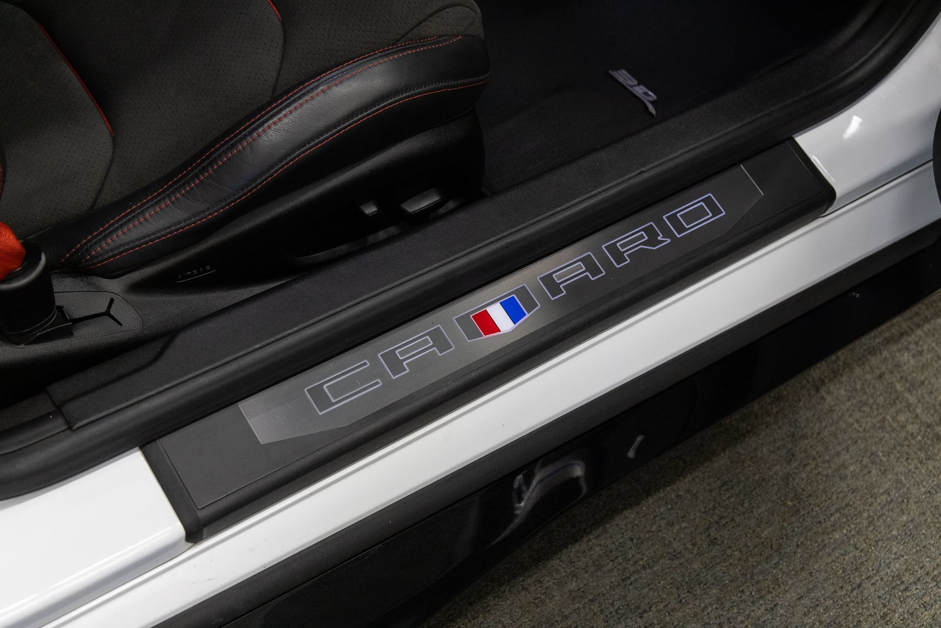 Used 2018 Chevrolet Camaro ZL1 RWD image 20