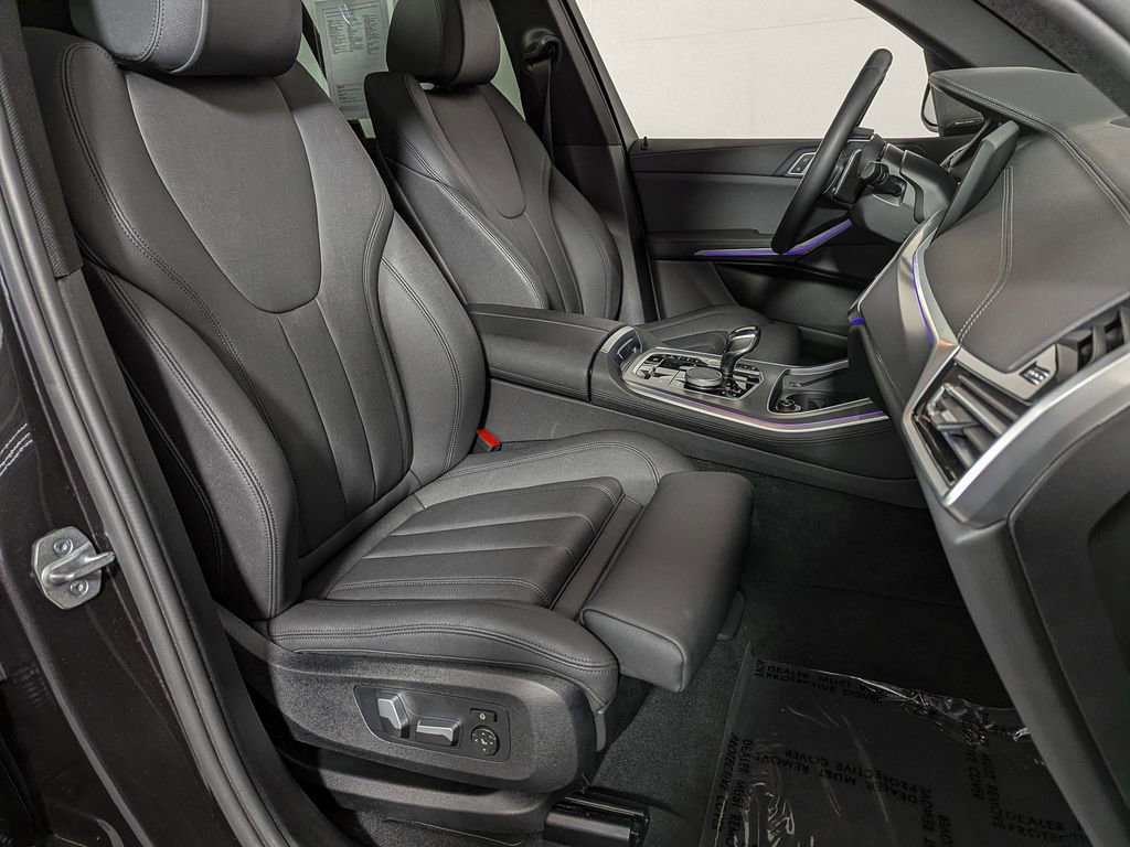 Used 2021 BMW X5 xDrive40i w/ Premium Package image 27