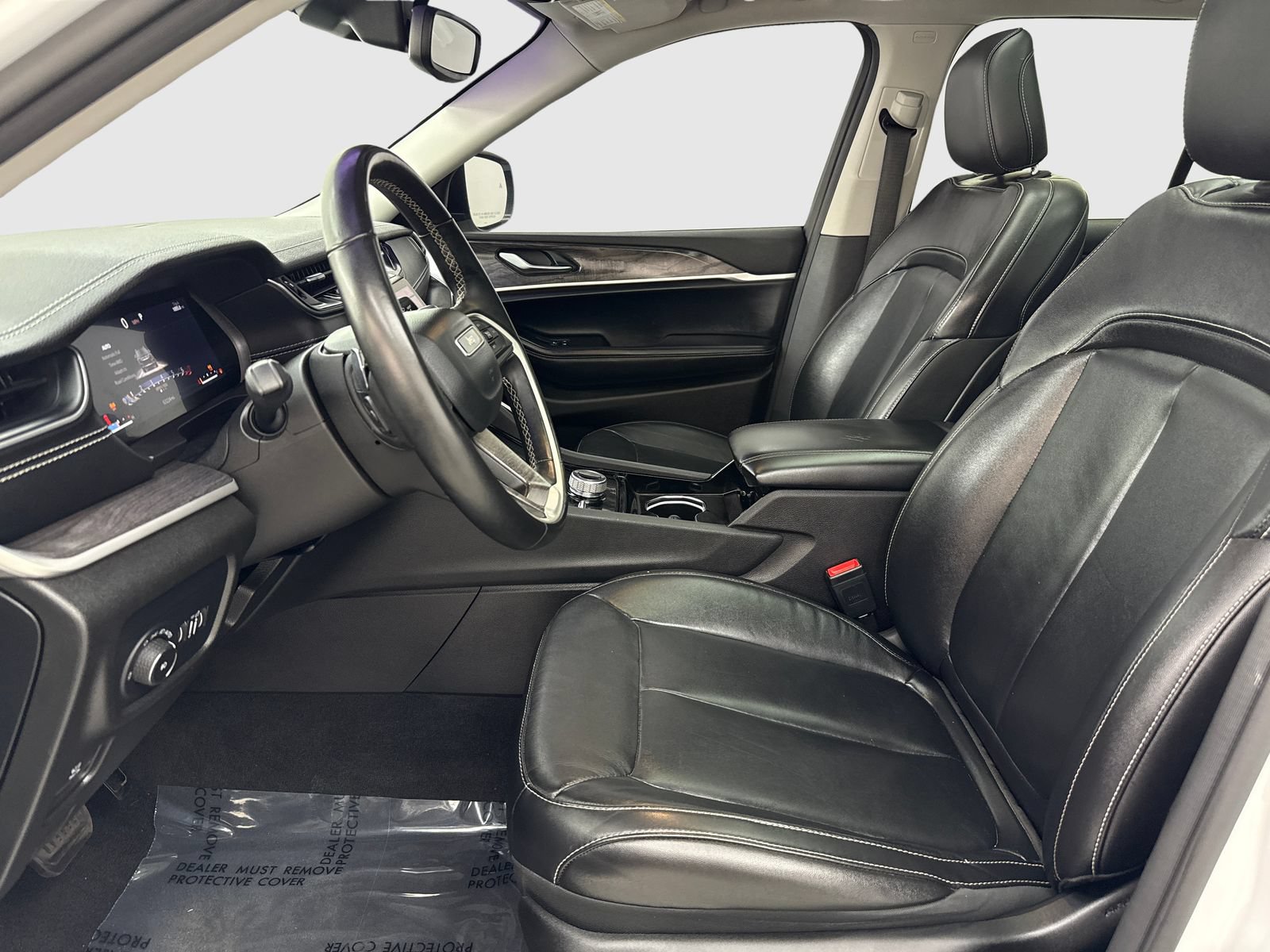 Used 2022 Jeep Grand Cherokee Limited AWD/4WD image 17