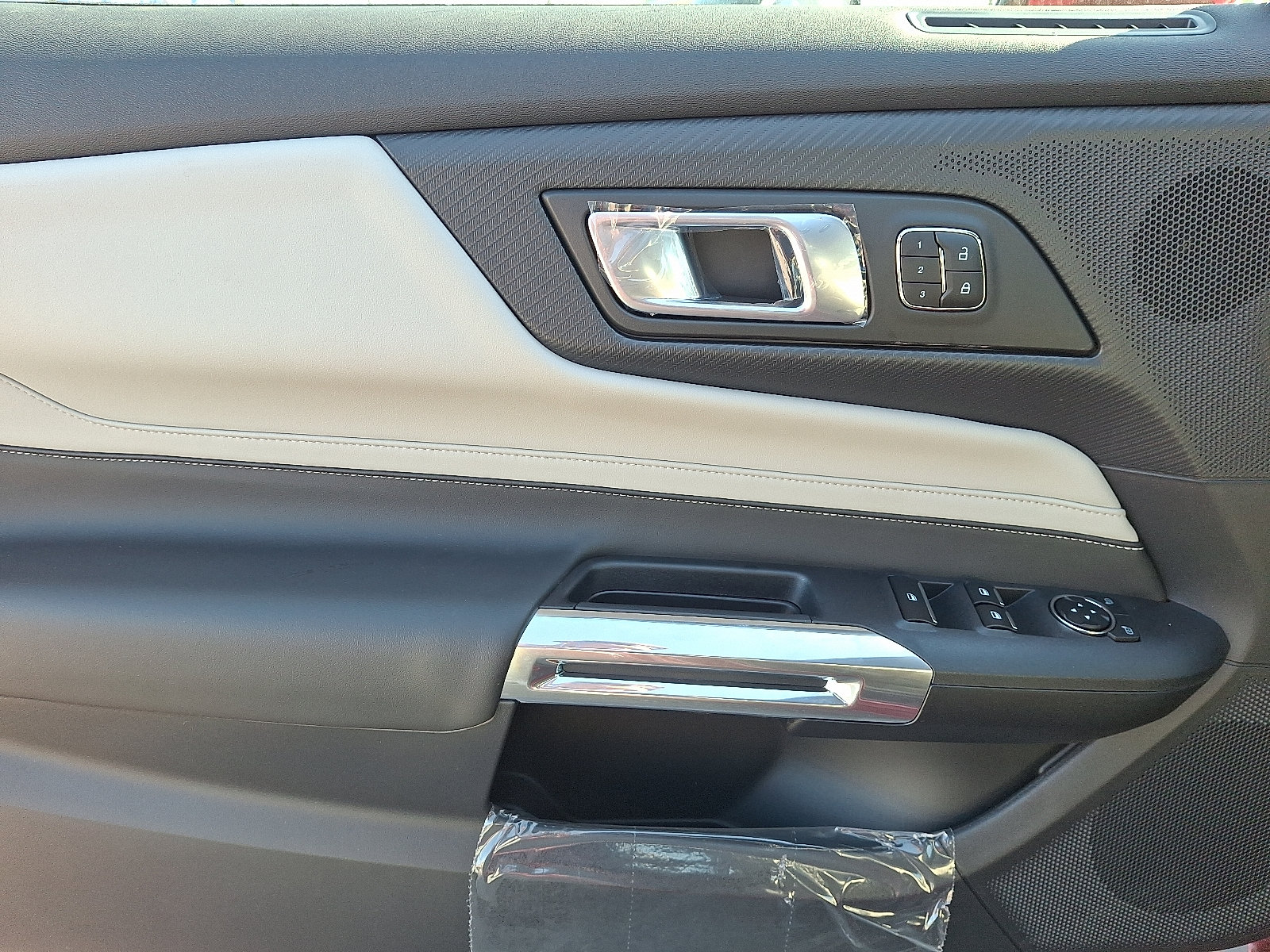 Used 2026 Ford Mustang Premium RWD image 12