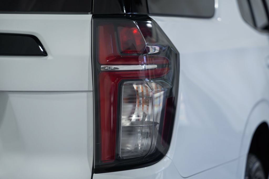 Used 2024 Chevrolet Tahoe RST w/ Luxury Package AWD/4WD image 6