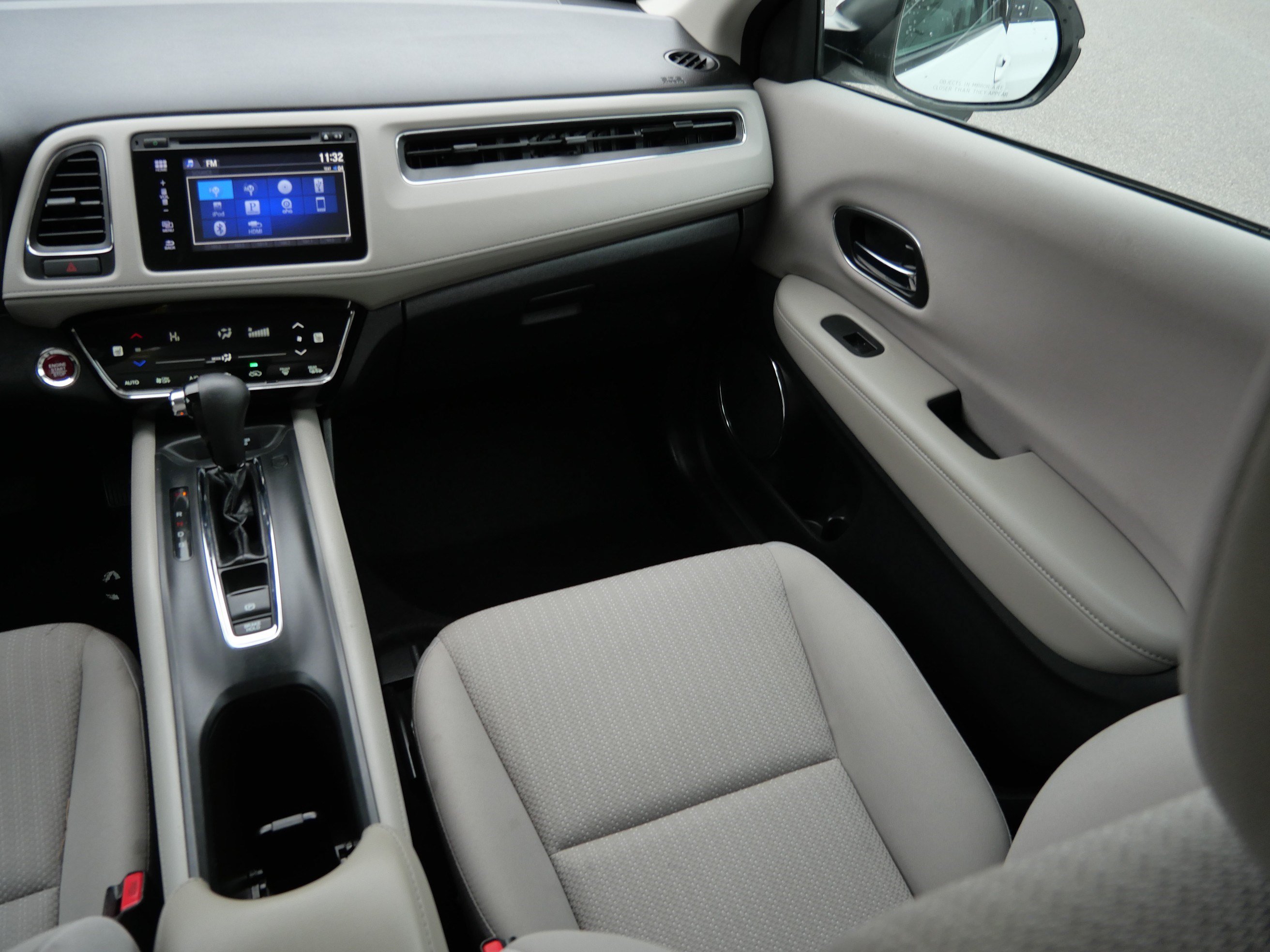 Used 2016 Honda HR-V EX image 11