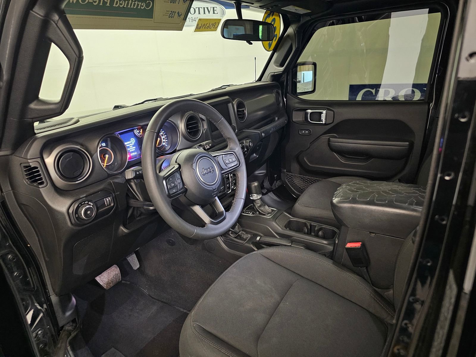 Used 2023 Jeep Wrangler Unlimited Sport AWD/4WD image 11