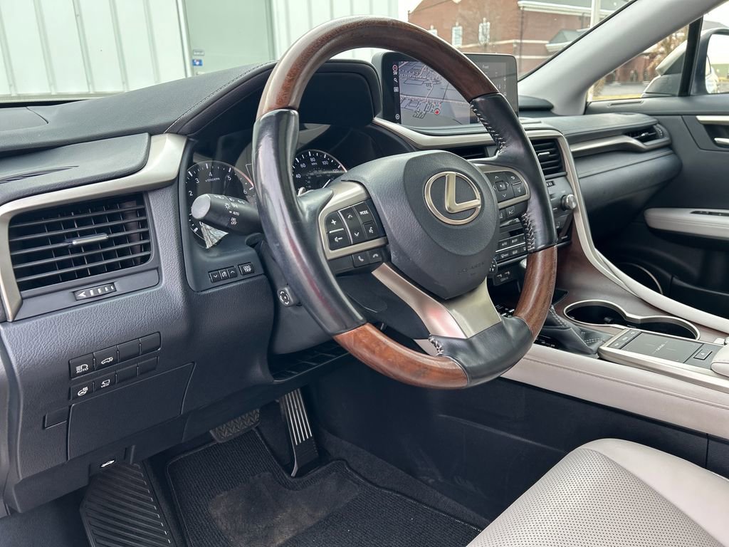 Used 2020 Lexus RX 350L FWD w/ Premium Package image 11