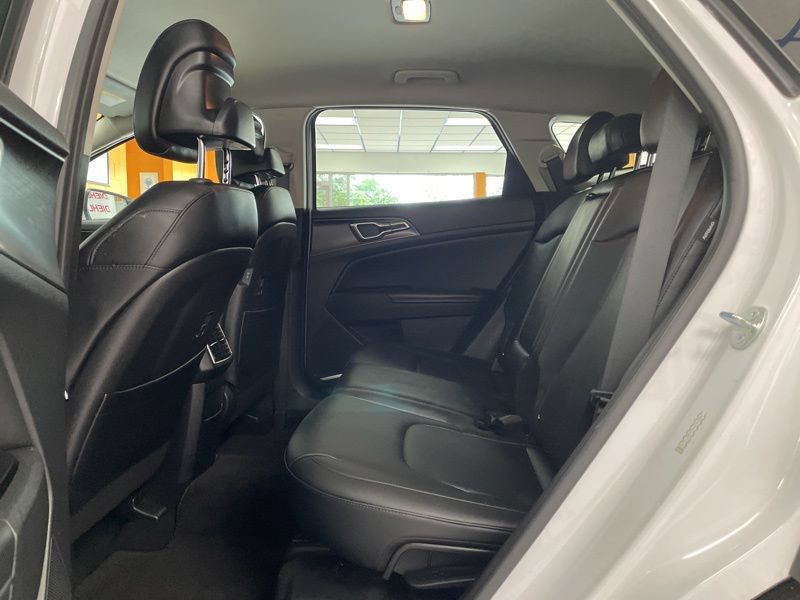 Used 2024 Kia Sportage EX FWD image 13