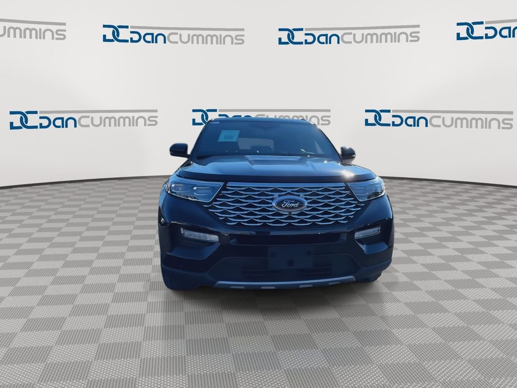 Used 2022 Ford Explorer Platinum w/ Technology Package image 3