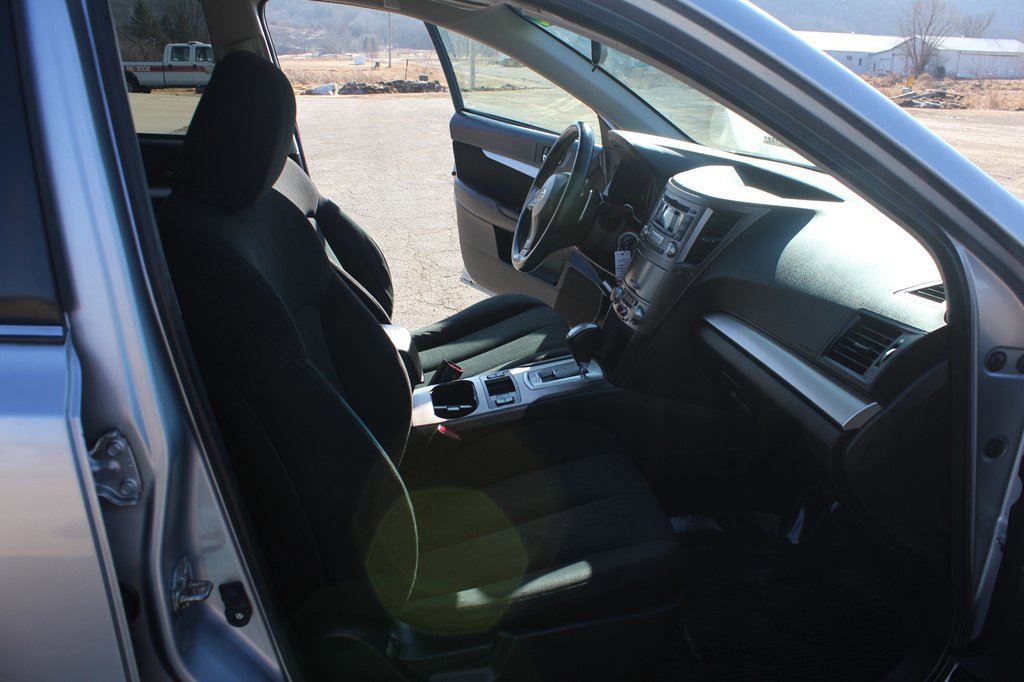 Used 2013 Subaru Outback 2.5i Premium image 33