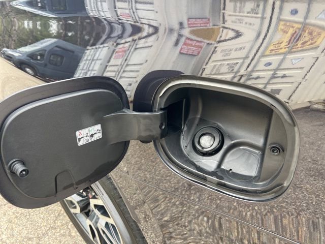 Used 2024 GMC Yukon XL AT4 w/ AT4 Premium Plus Package AWD/4WD image 26