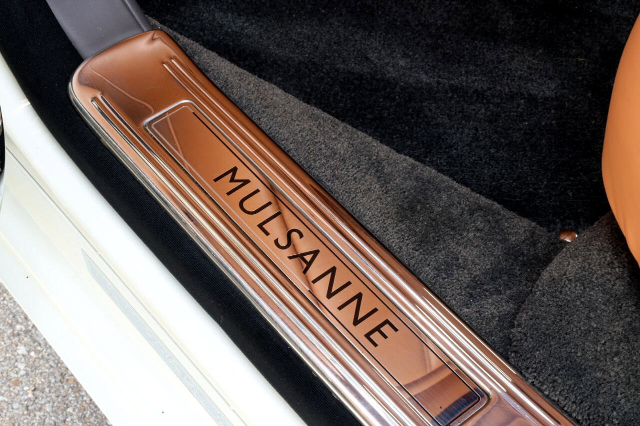 Used 2011 Bentley Mulsanne 4dr Sdn image 29