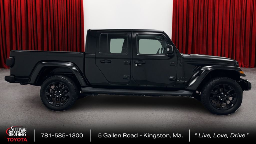 Used 2022 Jeep Gladiator Overland AWD/4WD image 4