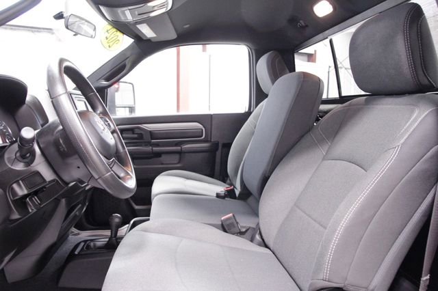 Used 2024 RAM 2500 Tradesman w/ Chrome Appearance Group image 12