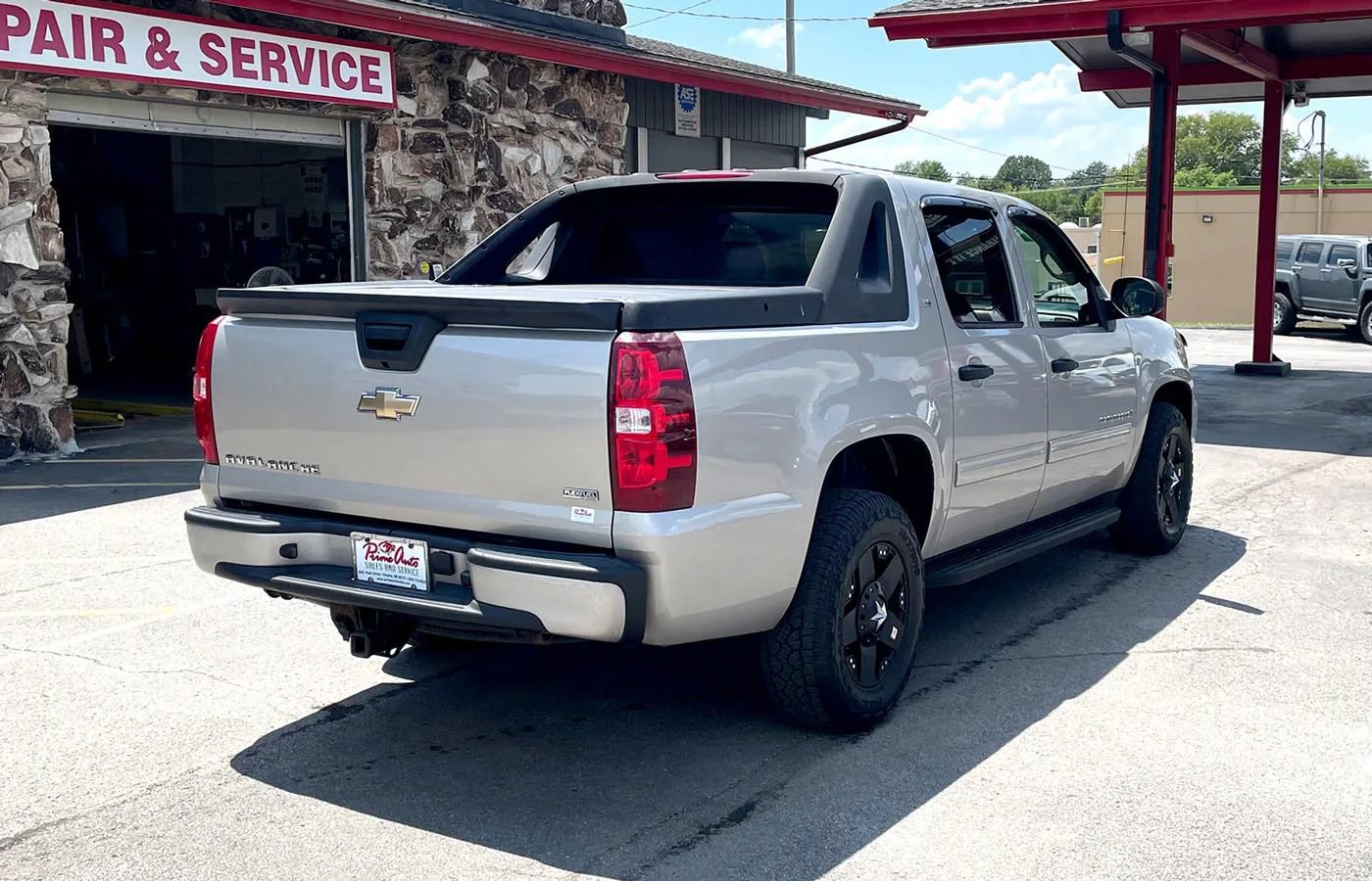 Used 2009 Chevrolet Avalanche LS AWD/4WD image 7