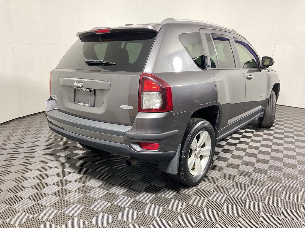 Used 2016 Jeep Compass Latitude AWD/4WD image 14