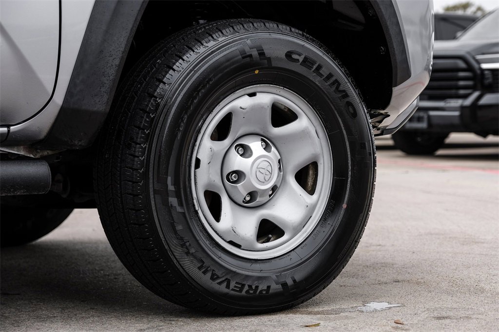 Used 2019 Toyota Tacoma TRD Off-Road image 54