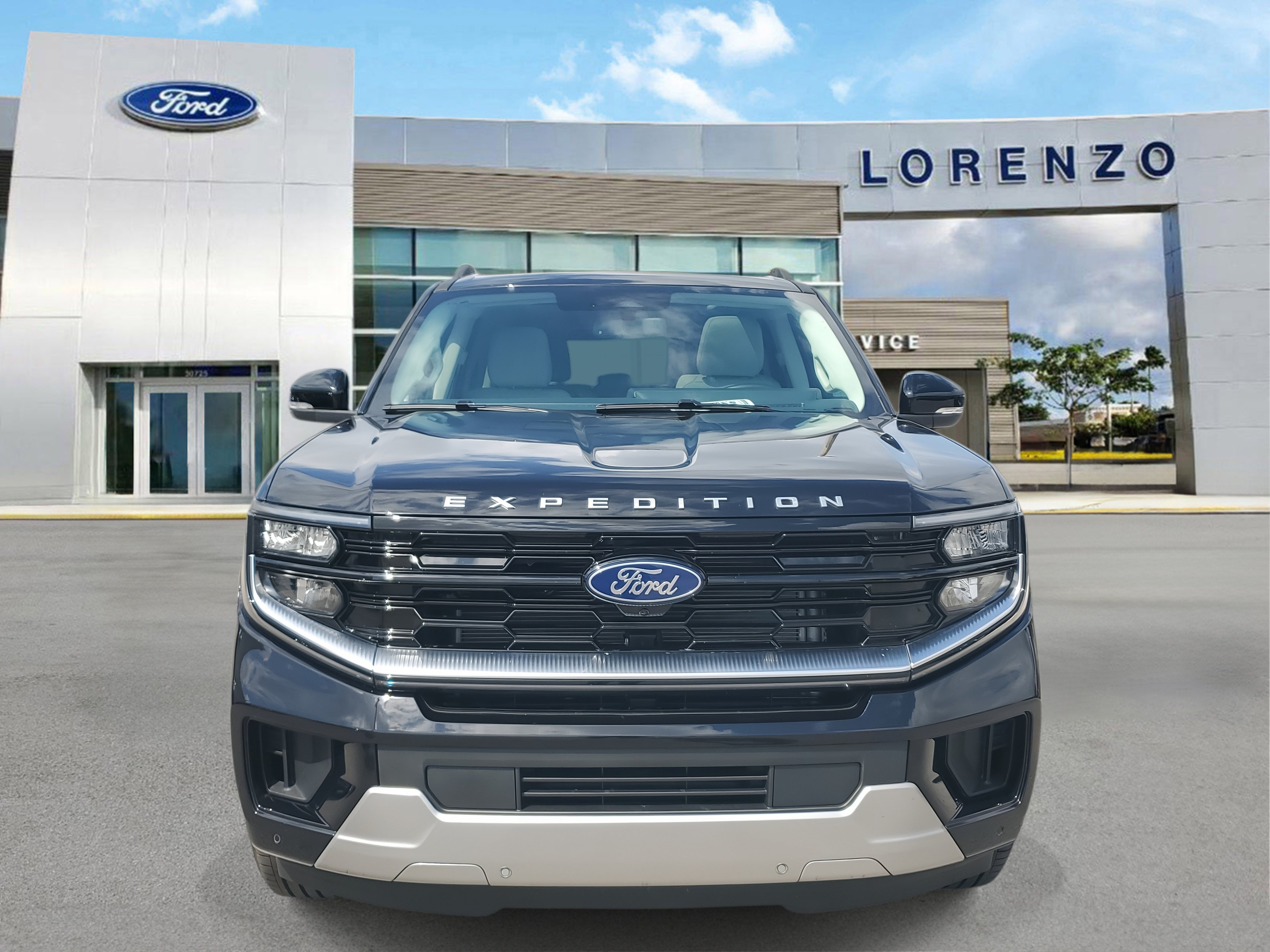 New 2026 Ford Expedition Max Platinum w/ Platinum Ultimate Package AWD/4WD image 2