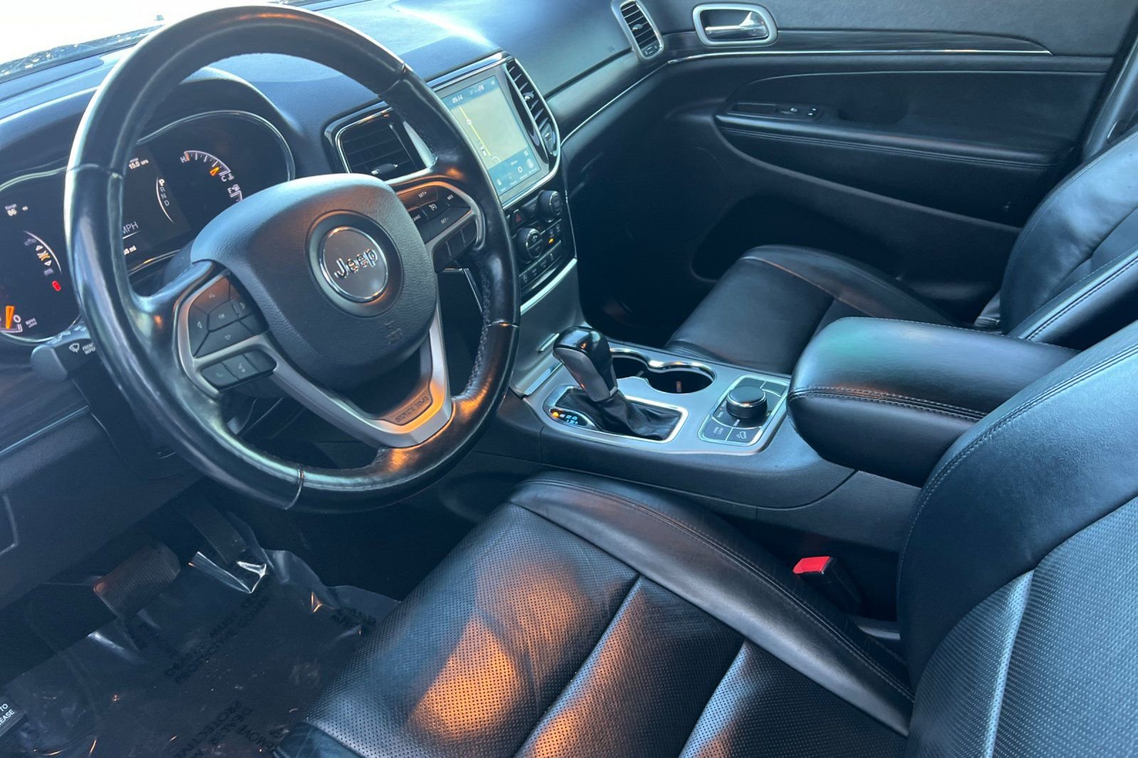 Used 2021 Jeep Grand Cherokee Limited w/ Luxury Group II image 11