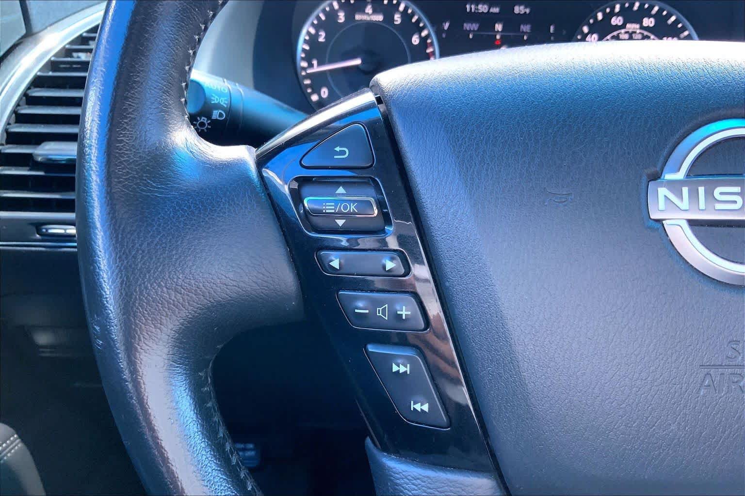 Used 2022 Nissan Armada SV RWD image 24