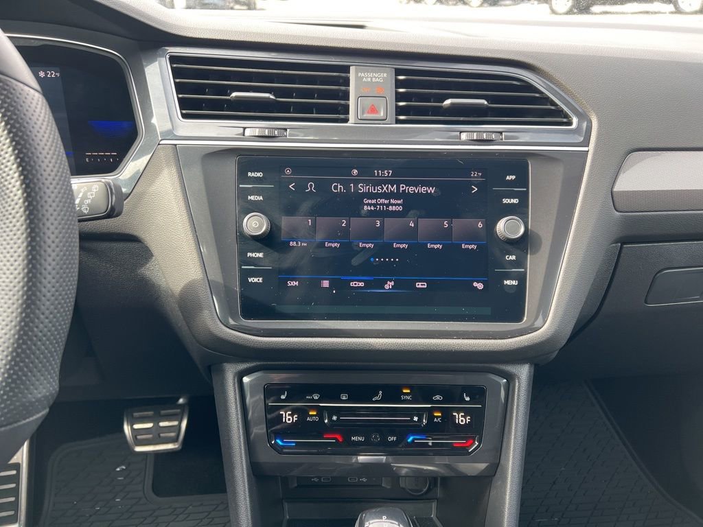Used 2022 Volkswagen Tiguan SE R-Line image 20