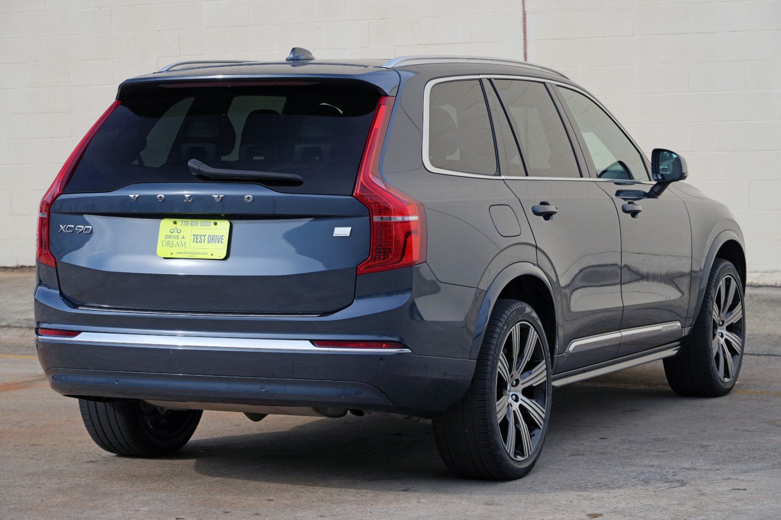 Used 2023 Volvo XC90 T8 Core AWD/4WD image 55