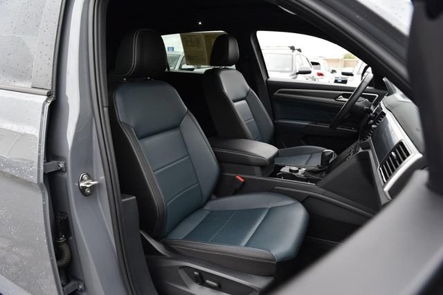 Certified 2023 Volkswagen Atlas Cross Sport SEL R-Line AWD/4WD image 20