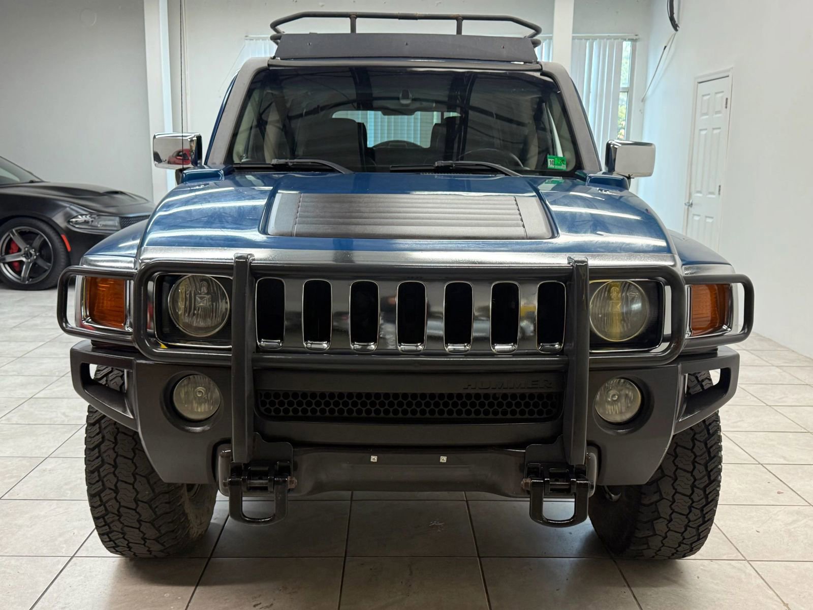 Used 2006 HUMMER H3 image 2