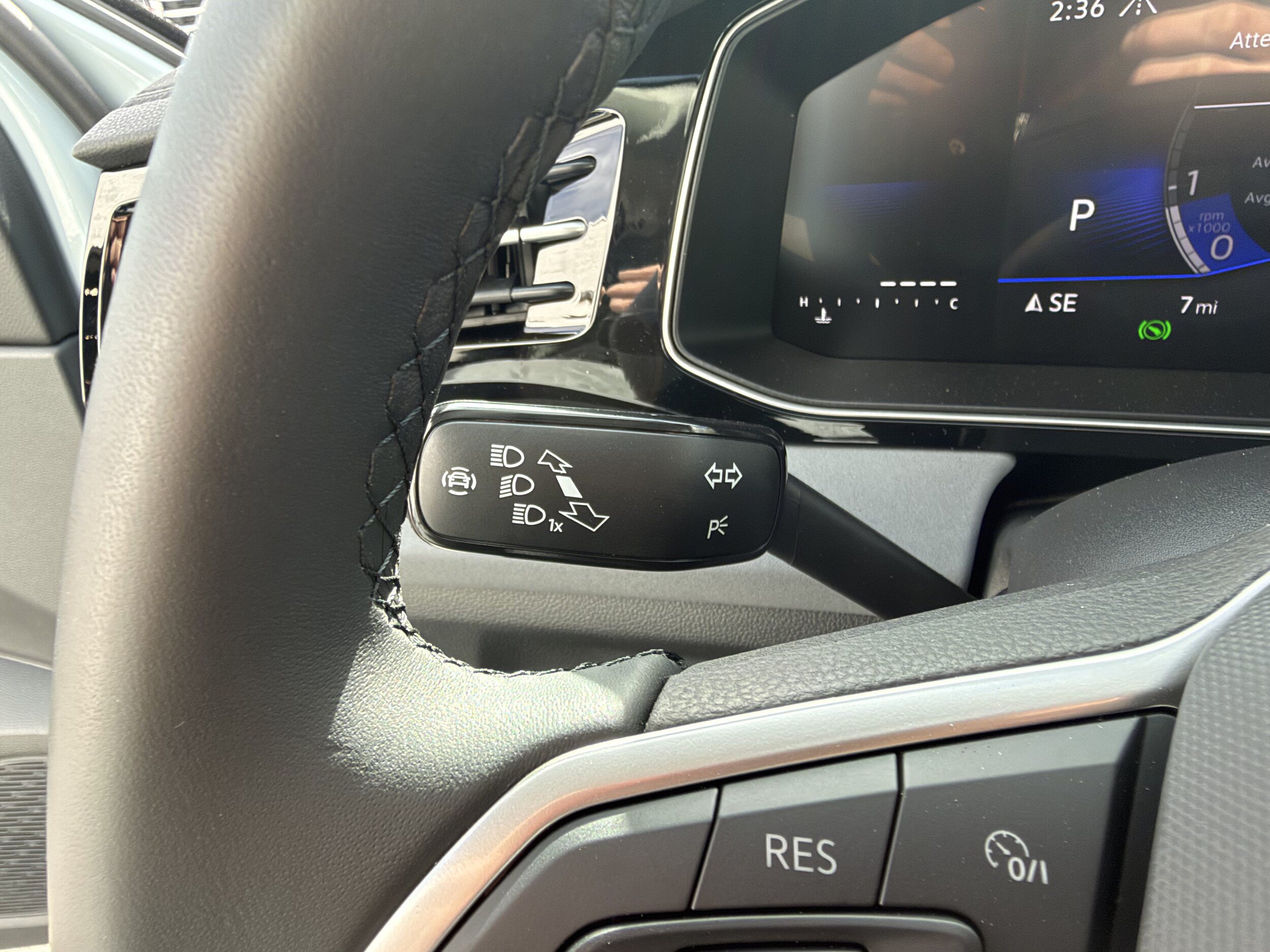 New 2027 Volkswagen Jetta SE FWD image 17